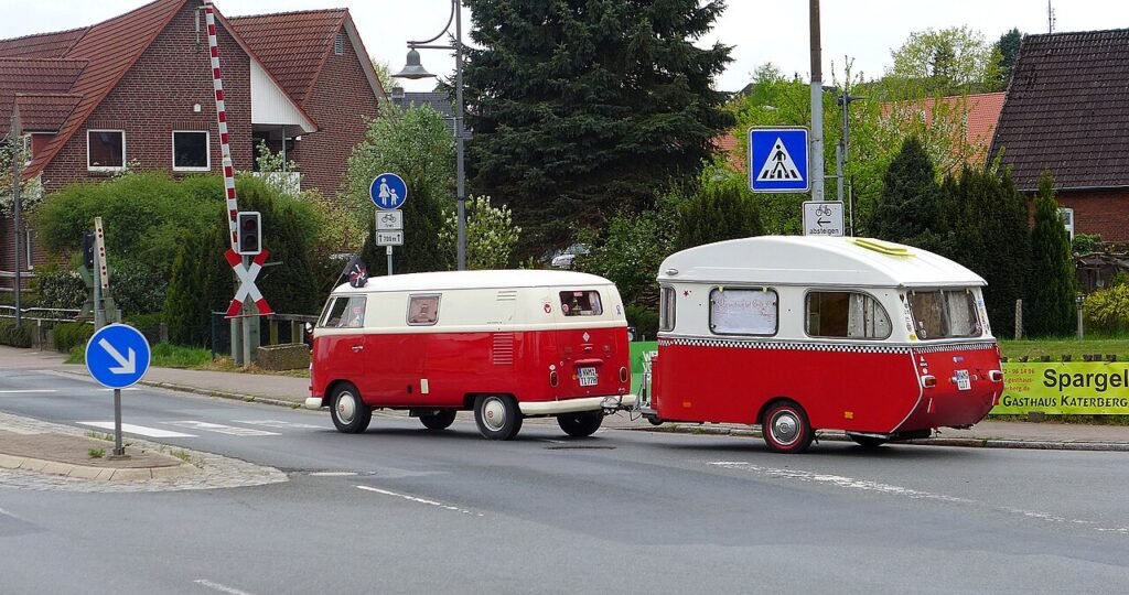 Führerschein Klasse BE: Pkw mit Wohnwagen als Gespann
